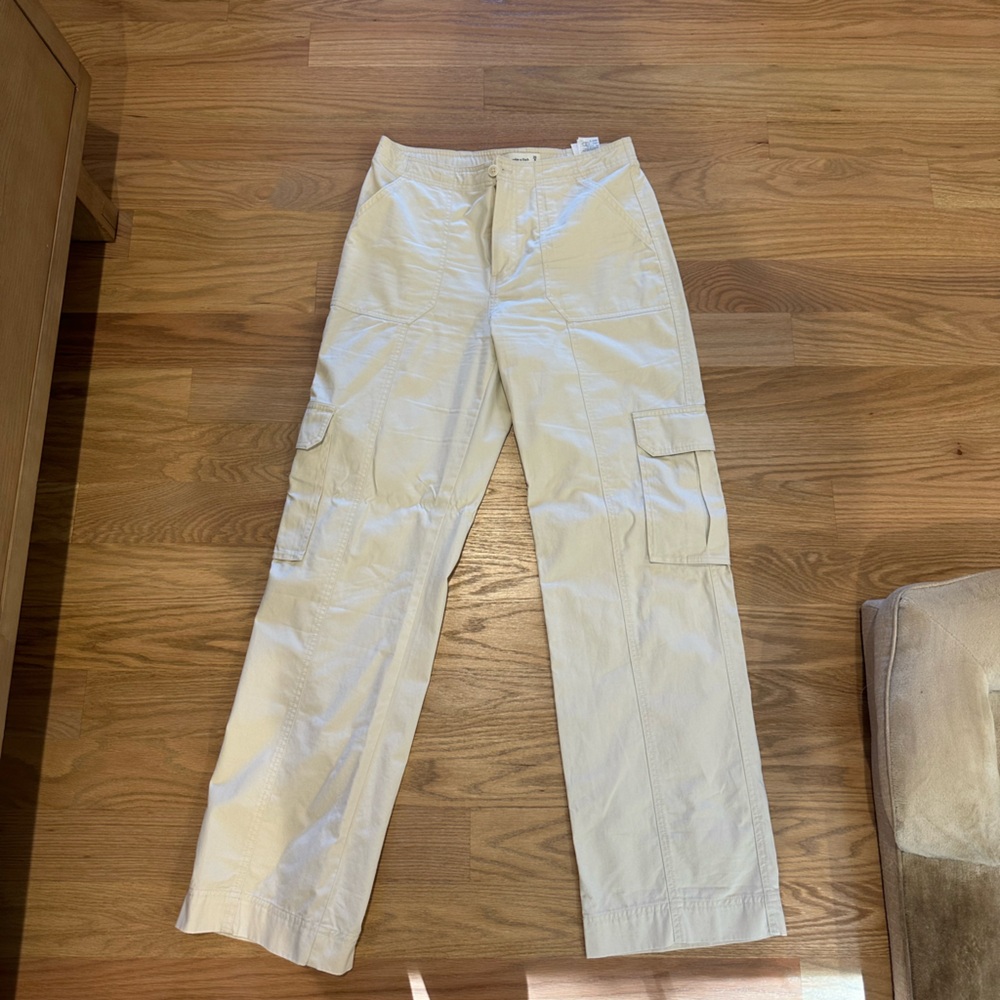 Abercrombie & Fitch Cream Cargo Pants